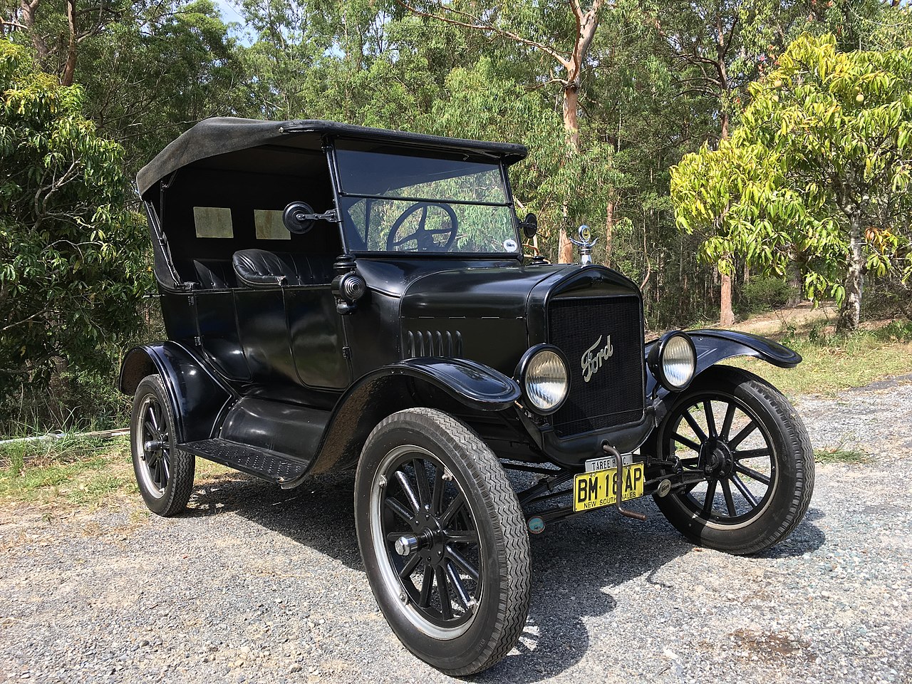 1925 Ford Model T Touring